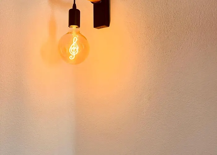 Casa Di Eddie A Finalborgo דירה