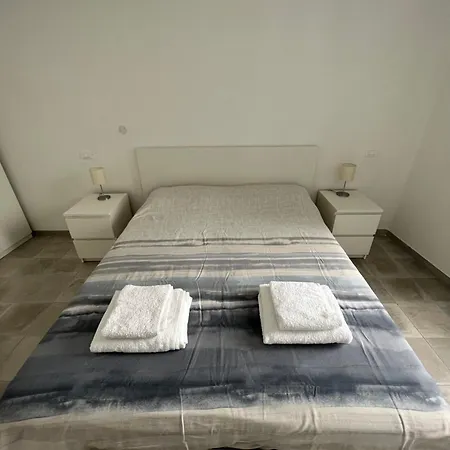 Casa Di Eddie A Finalborgo Finale Ligure