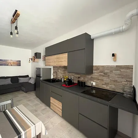 Casa Di Eddie A Finalborgo