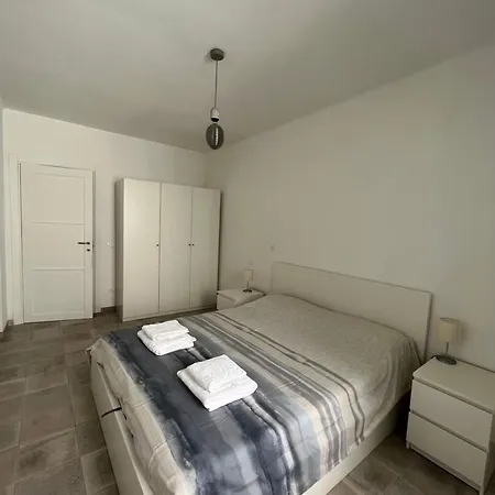 Appartamento Casa Di Eddie A Finalborgo