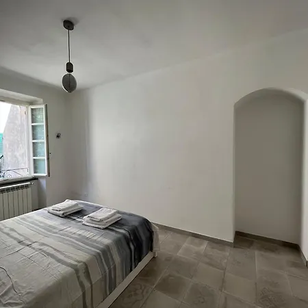 Apartment Casa Di Eddie A Finalborgo