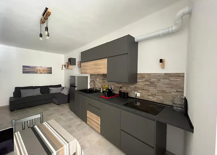 Casa Di Eddie A Finalborgo