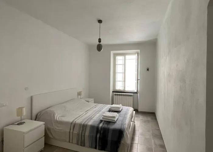 Apartamento Casa Di Eddie A Finalborgo *